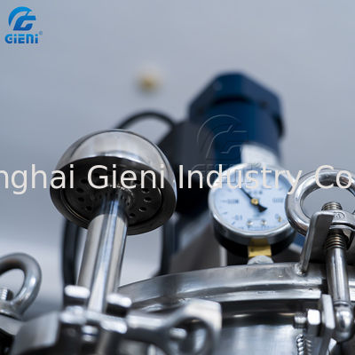 45pcs / Min 100ml دستگاه پرکننده لوازم آرایشی و بهداشتی کرم کانسیلر با بالابر نازل